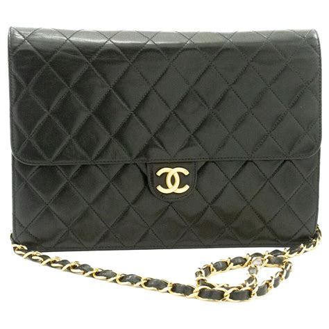 Timeless Chanel flap bag Black Leather ref.914814 - Joli Closet