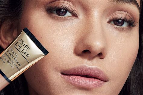 Estee-Lauder-Futurist-Hydra-Rescue-Moisturizing-Makeup-SPF45-Foundation ...