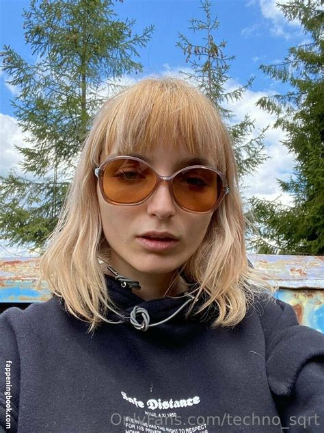 Techno Sqrt Nude OnlyFans Leaks Fappening FappeningBook