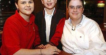 Gay Mom Awaits School Apology CBS News