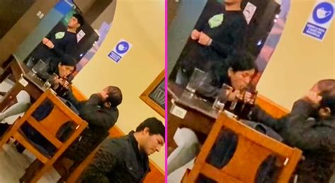 Tiktok Viral Gracioso De Raro Pareja Es Captada En Extra A Escena