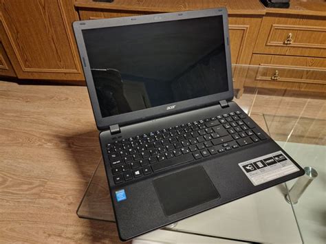 Laptop Acer Aspire E Start Es P Sm