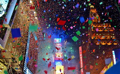 El fin de año en Nueva York la caída de la bola en Times Square los