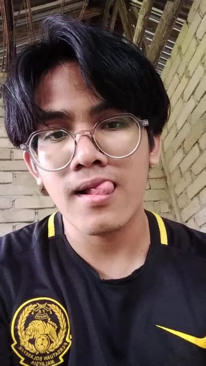 공짜 Korean Gay Couple 포르노 영상들 xHamster