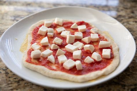 Classic Margherita Pizza Recipe Easy Laurens Latest