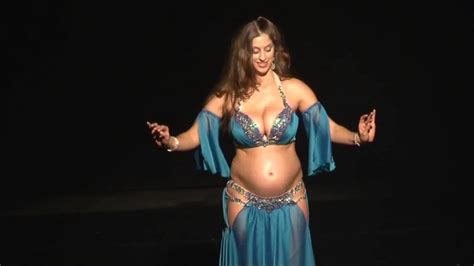 Более 10 миллионов просмотров! ПОТРЯСАЮЩИЙ танец девушки, от которого ...