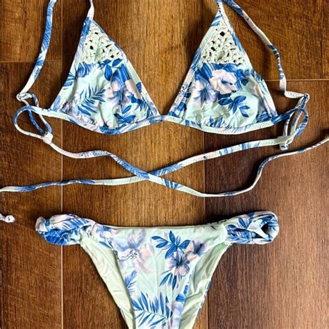 Frankie S Bikinis Swim Frankies Bikinis Hawaiian Print Bikini Set