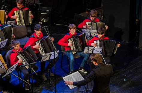 Sre Anje Harmonikarskih Orkestrov Glasbenih Ol Slovenije