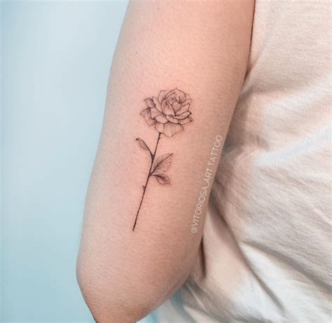 Topo 59 Imagem Modelo De Tatuagem De Flor Br Thptnganamst Edu Vn