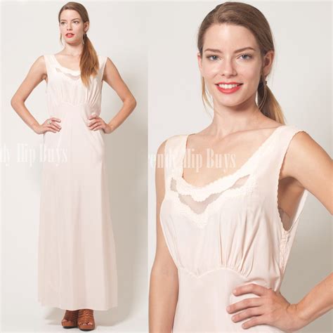 Vintage 60s Dress Vintage Pink Dress VIntage Lingerie Vintage Pink Nightie M L Trendyhipbuys