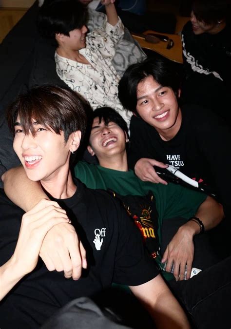 Pin By Ninew On Joong Dunk Gmmtv Actors Gmmtv Actors Boy Cute Gay Couples