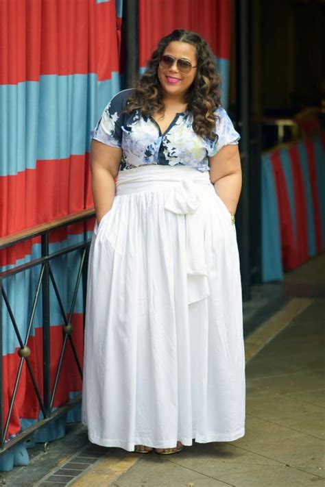 What Top To Wear With A Plus Size Maxi Skirt