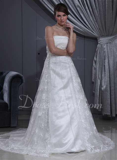 Empire Strapless Chapel Train Tulle Lace Wedding Dress With Beading