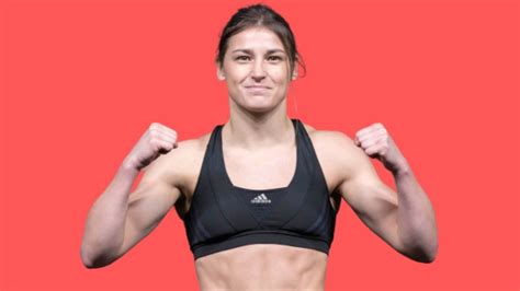 Boxer Katie Taylor, net worth, boxing record, husband, bio, age, height