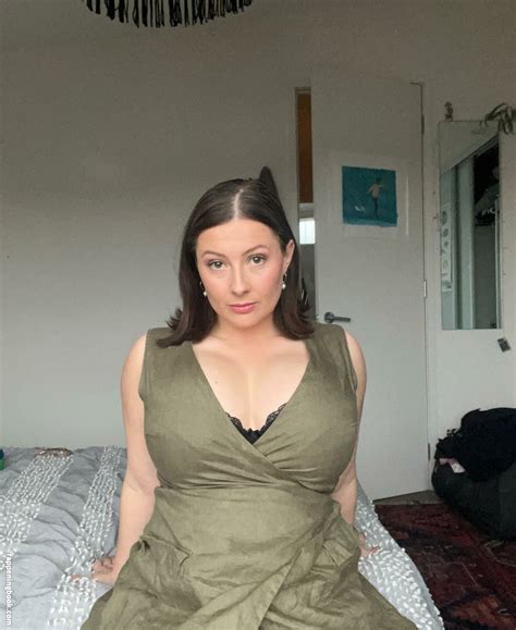 Bel Larcombe Slice Of Salami Nude OnlyFans Leaks Fappening FappeningBook