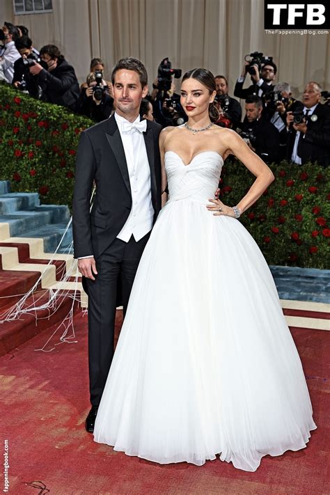 Miranda Kerr Tsmirandakerr Nude OnlyFans Leaks Fappening Page FappeningBook