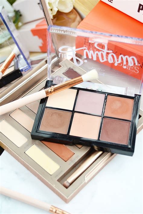 The Compact Palette That Dupes Urban Decay Naked Ultimate Basics