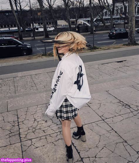 70927915 Avril Lavigne AvrilLavigne Nude OnlyFans Photo 879 The Fappening Plus