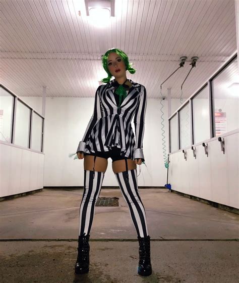 Pin By Jennifer Michelle On Halloween Beetlejuice Halloween Costume