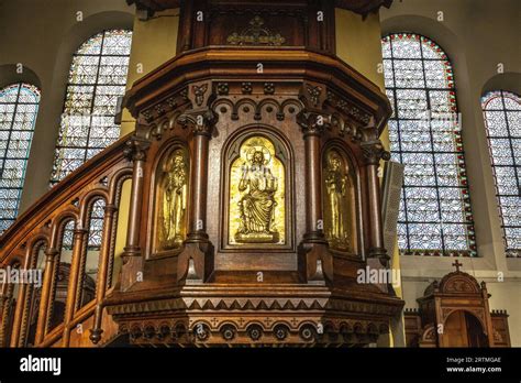 Notre Dame Immaculee catholic church, Brussels, Belgium. Pulpit Stock Photo - Alamy