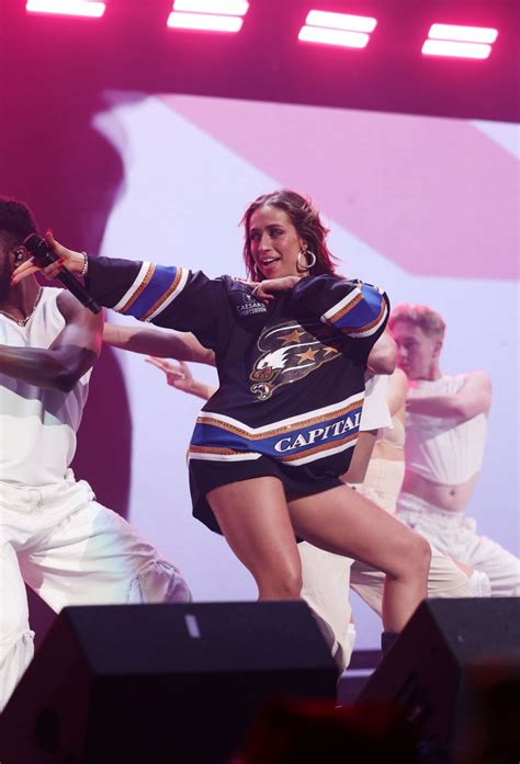 Tate Mcrae Performs At Iheartradio Hot S Jingle Ball In Washington Dc Hawtcelebs