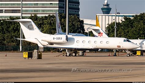 B 3253 Private Gulfstream Aerospace G IV X Gulfstream G450 Photo By