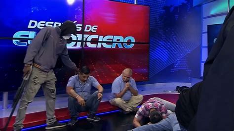 Ecuador Bewaffnete stürmen TV Studio während Live Sendung STERN de