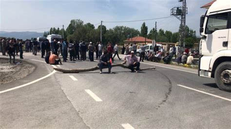 Konya Da Trafik Kazas L Yaral Haberi Fotograf Fotograflar