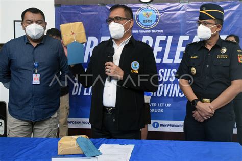 BNN BANTEN UNGKAP KASUS PENYELUNDUPAN DUA KG SABU ANTARA Foto