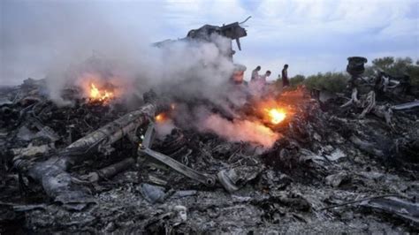 ウクライナで墜落のmh17、原因はミサイルとオランダ当局 Bbcニュース