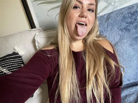 Do You Think I Spit Or Swallow Nudes IWantToSuckCock NUDE PICS ORG