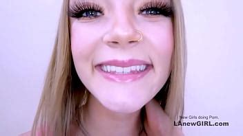 Hot Teen Loves To Please A Big Throbbing Rod With Her Mouth XVIDEOS