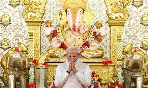 Pm Modi Performs Puja At Punes Famed Dagdusheth Halwai Ganesh Temple