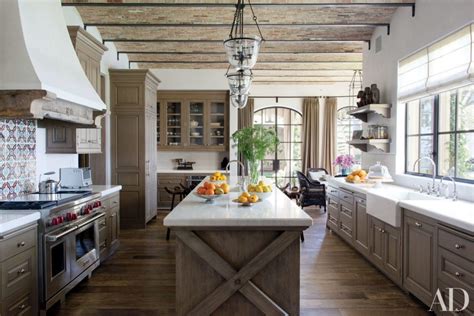 36 Modern Farmhouse Kitchens That Fuse Two Styles Perfectly