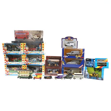 EN SAMLING AV SEX CORGI NODDY I LEKSAKSFORDON OCH FIGURER BOXED Leksaker Leksaker Auctionet