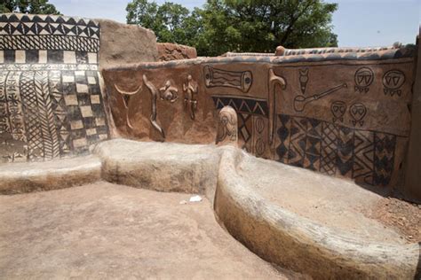 Tiébélé painted houses | Travel Story and Pictures from Burkina Faso