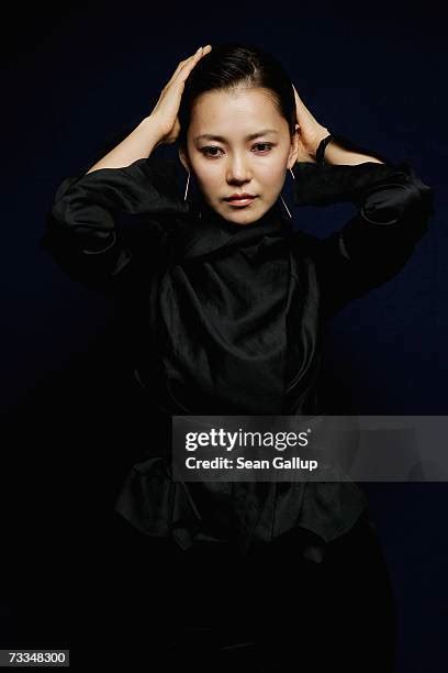 Suh Jung Photos and Premium High Res Pictures - Getty Images