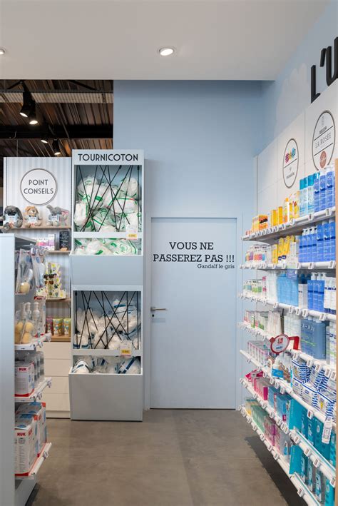 PHARMACIE DE FEILLENS (01) - Cubik Agenceur