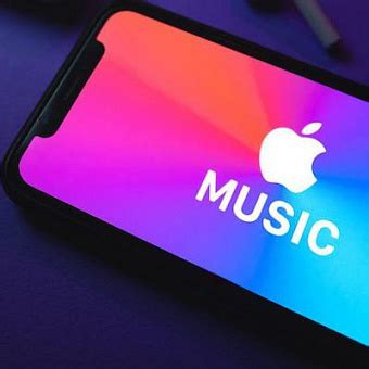 Новая Apple TV получит пульт с сенсорным управлением