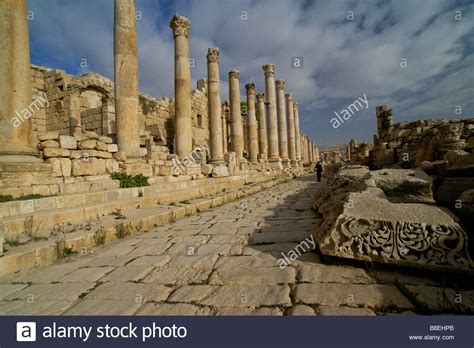 Jerash Columns Hi Res Stock Photography And Images Alamy