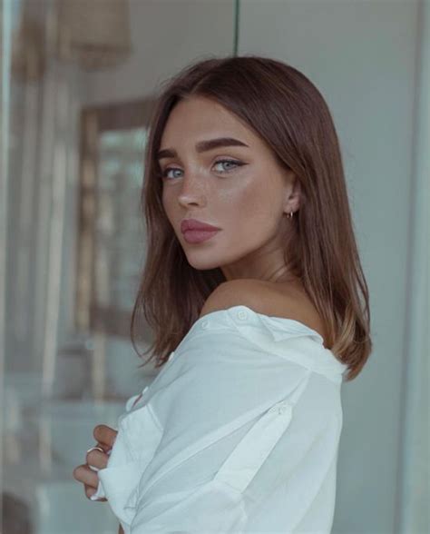 6 Hot Sexy Kseniya Rain Bikini Pics