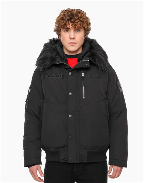 Чёрная куртка оверсайз с меховым капюшоном BOW001919-2 купить по цене ...