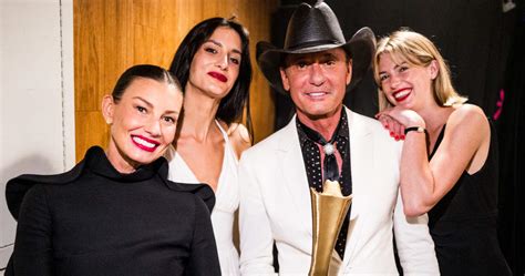 Tim Mcgraw Explains Heartfelt Reason Why He Avoided Eye Contact With