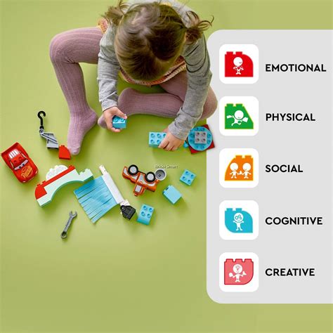 LEGO 10996 DUPLO Disney and Pixars Cars Lightning McQueen & Maters Car ...