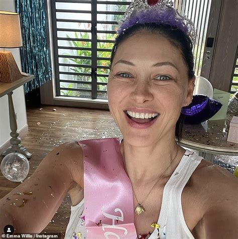 Emma Willis Strips Naked For Bath Snap As Husband Matt Shares Touching Tribute For Mother S