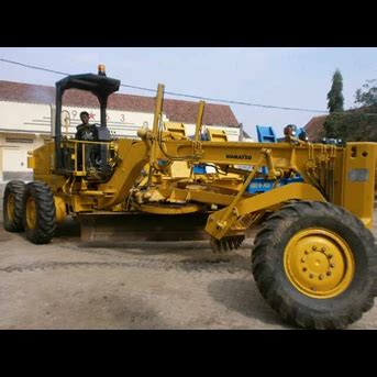 Disewakan Rental Motor Grader Komatsu Gd Surabaya Area Jawa Oleh