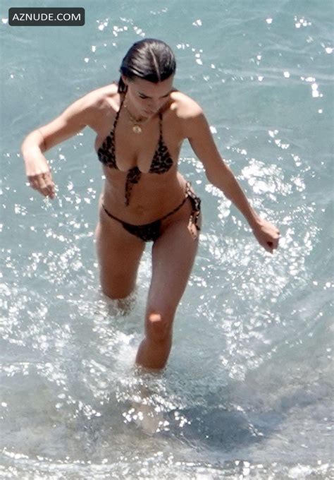 Emily Ratajkowski Sexy Flashes Her Nude Tits In A Tiny Bikini In Positano Aznude