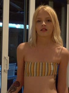 Kate Bloom Hot Crazy Mess Babesource