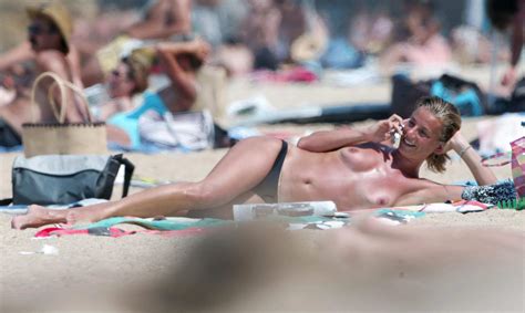 Naked Laurence Ferrari Added By Benh