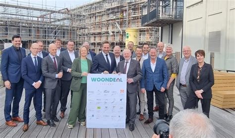 Handtekening onder woondeal - Wereldnieuws uit je regio | wereldregio